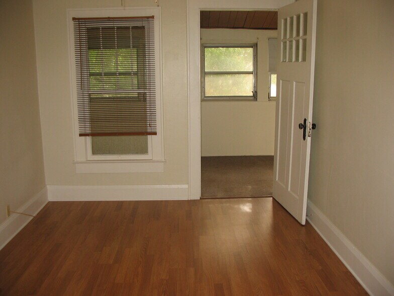 More Photos Of 1131 Broadway, Dunedin Apartments For Sale