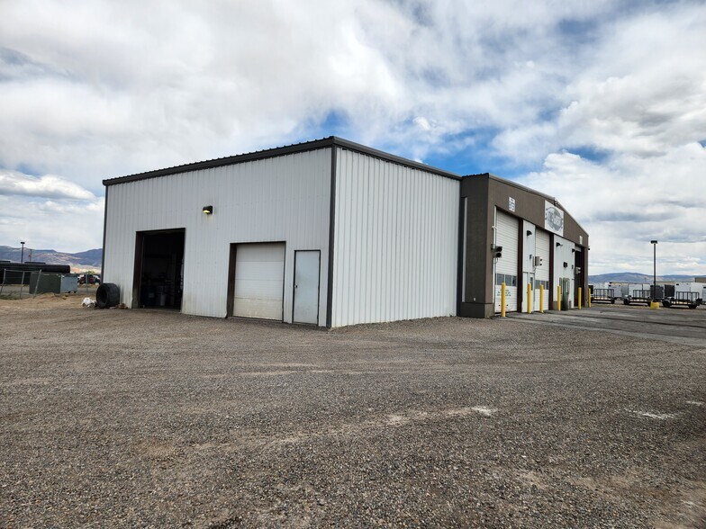 More Photos Of 2870 N Townsend Ave, Montrose Carwash For Sale