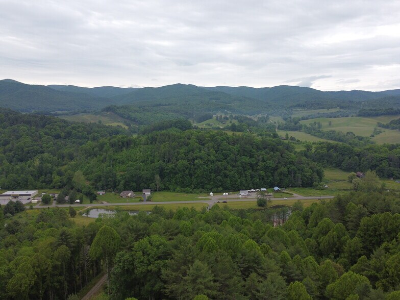 More Photos Of 6421 Highway 91 N, Laurel Bloomery Warehouse For Lease