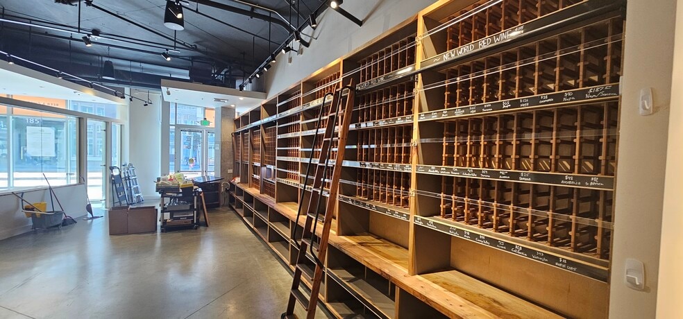 More Photos Of 114 Channel St, San Francisco Specialty For Lease