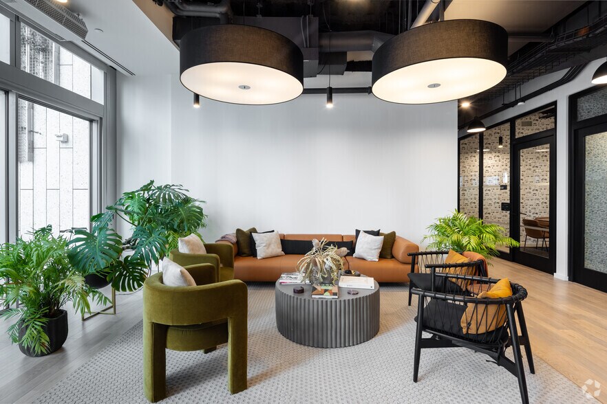 Photo of 24th Floor Ste 