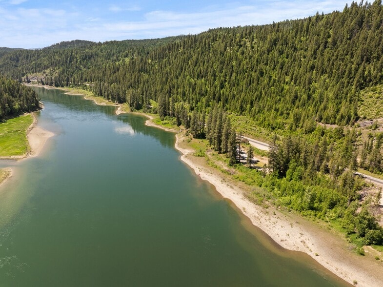 More Photos Of 8612 Washington 31 Hwy, Metaline Hotel For Sale