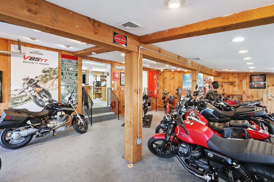 More Photos Of 44 Grassy Plain St, Bethel Storefront For Sale