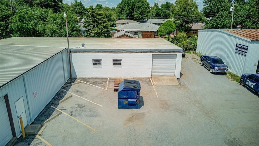 More Photos Of 4625 NW 10th St, Oklahoma City Distribution For Sale