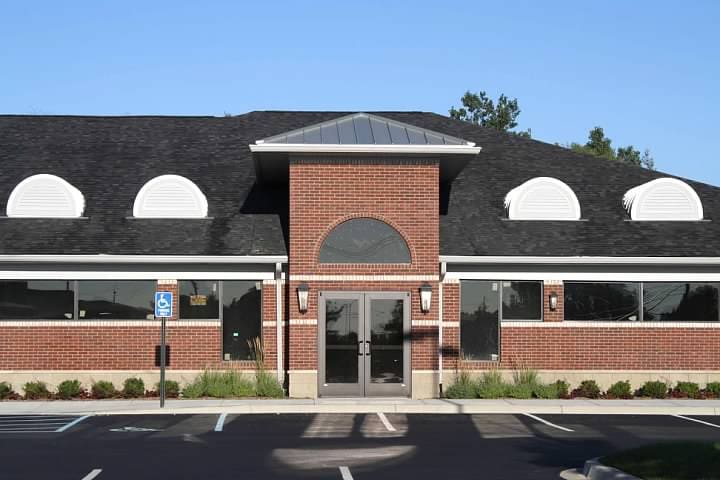 More Photos Of 6525 W Maple Rd, West Bloomfield Medical For Lease