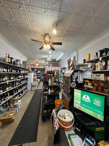 More Photos Of 39 Ridge Rd, Lyndhurst Storefront Retail Residential For Sale