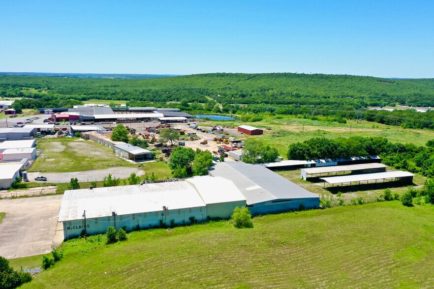 More Photos Of 1311 George Nigh expy, Mcalester Flex For Sale