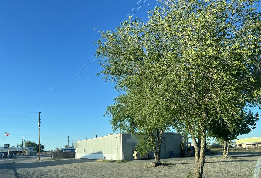 More Photos Of 96 Grand Ave, Fallon Auto Repair For Sale