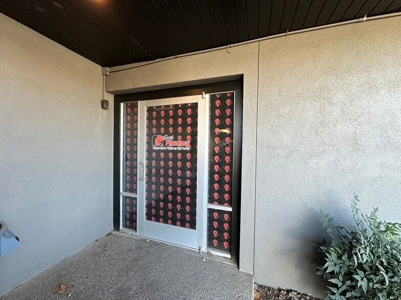 More Photos Of 4979 Olivehurst Ave, Olivehurst General Retail For Sale