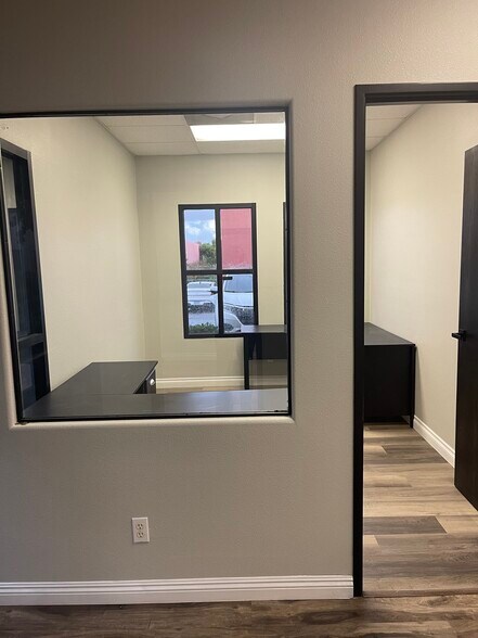 More Photos Of 215 E Warm Springs Rd, Las Vegas Office For Lease