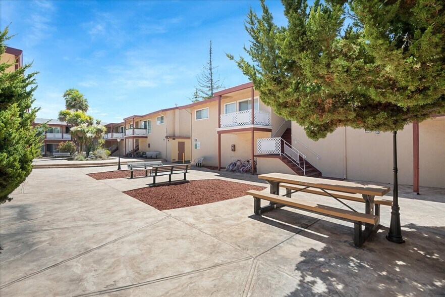 More Photos Of 1075-1085 Saratoga Ave, San Jose Apartments For Sale