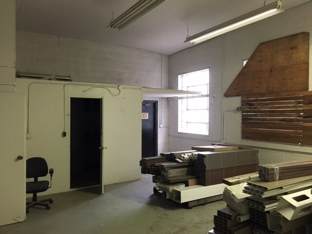 More Photos Of 115-117 Patterson St, Hillsdale Warehouse For Lease