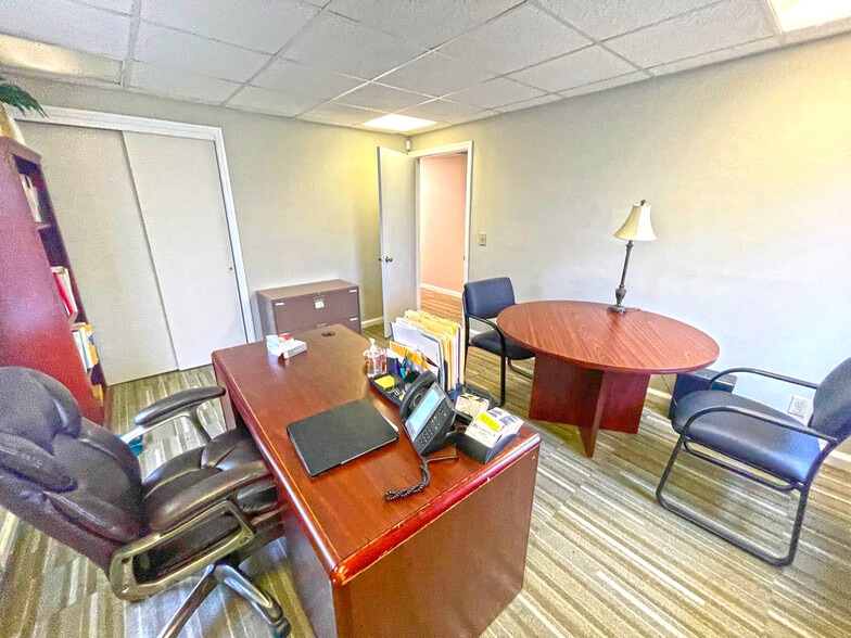 More Photos Of 1924 Warm Springs Rd, Columbus Medical For Sale