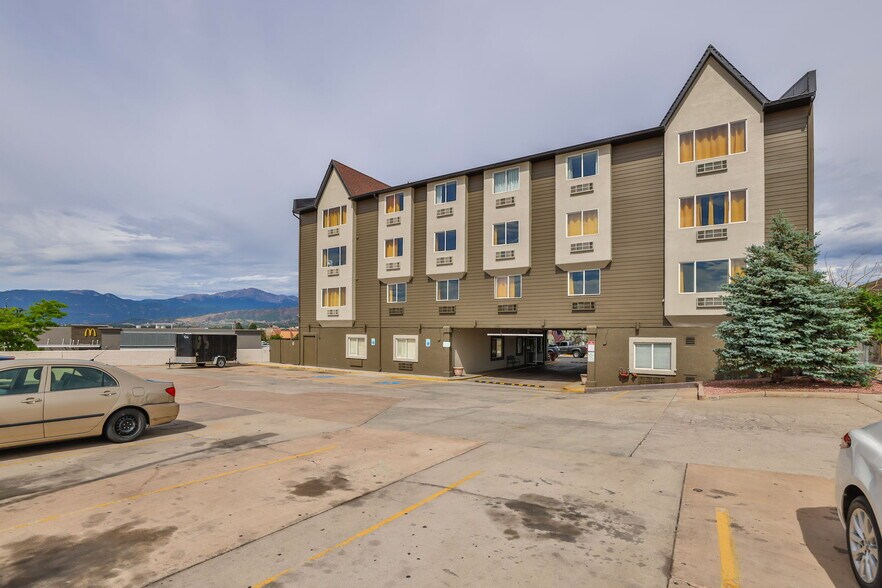 More Photos Of 8350 Razorback Rd, Colorado Springs Hotel For Sale