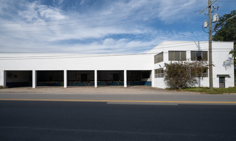 More Photos Of 2481 Dennis St, Jacksonville Manufacturing For Sale