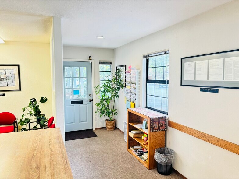More Photos Of 571 Stanislaus Ave, Angels Camp Office For Sale