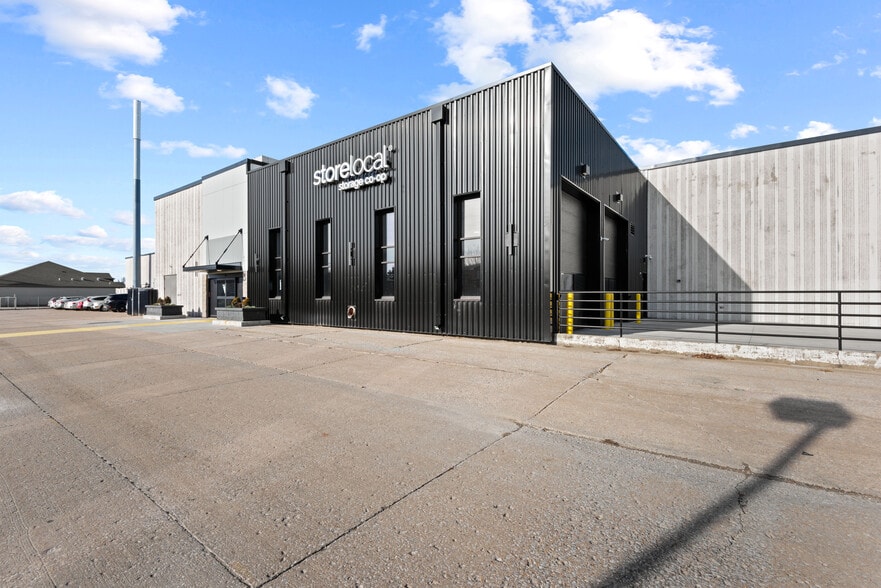 More Photos Of 947 US-6, Iowa City Self Storage For Sale