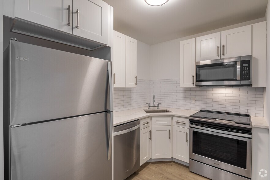 More Photos Of 57 Cannon St, Poughkeepsie Apartments For Lease