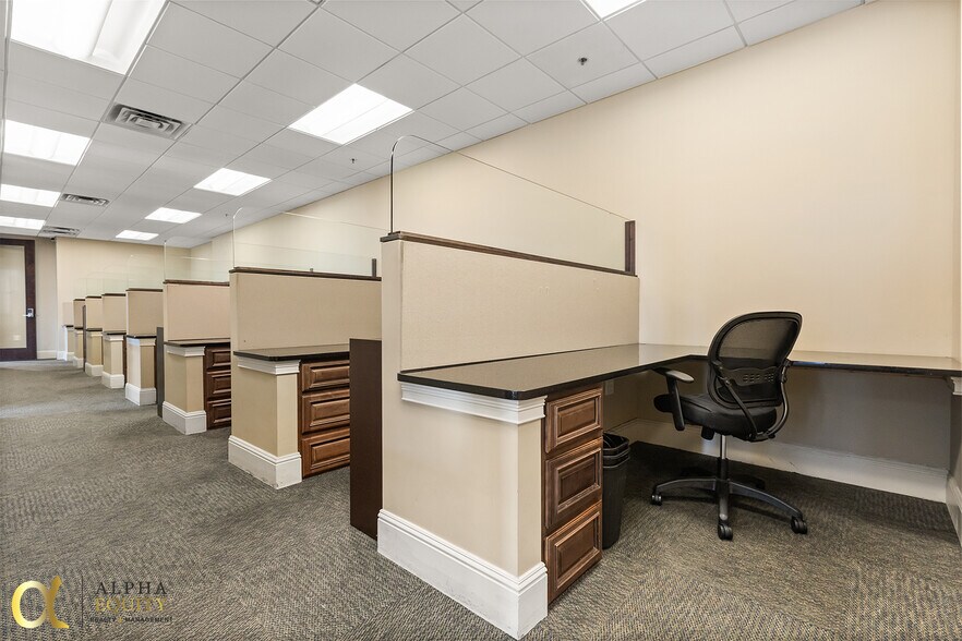 More Photos Of 189 S Orange Ave, Orlando Office Residential For Sale