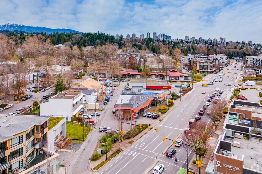 More Photos Of 820 Marine Dr, North Vancouver General Retail For Lease