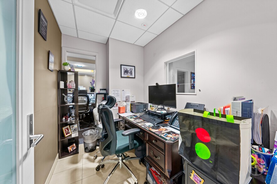 More Photos Of 104-110 E 40th St, New York Medical For Sale