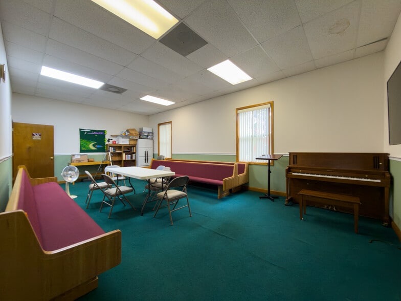 More Photos Of 5887 Highway 320, Carnesville Specialty For Sale