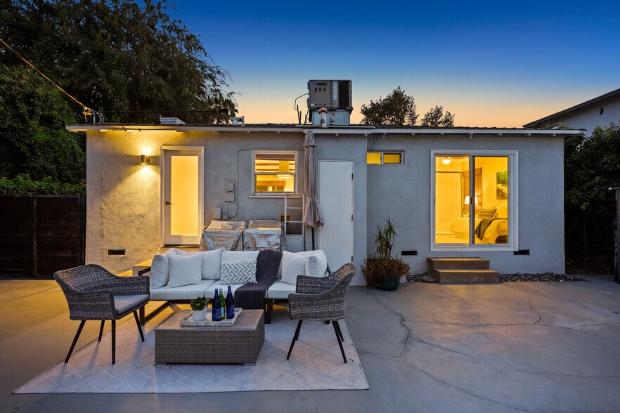More Photos Of 5438 Colfax Ave, North Hollywood Multifamily For Sale