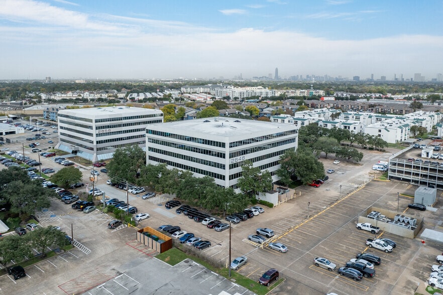 More Photos Of 2646 S Loop W, Houston Medical For Lease