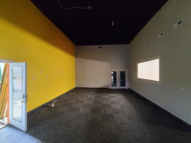 More Photos Of 2360 N Nevada Ave, Minneapolis Warehouse For Sale