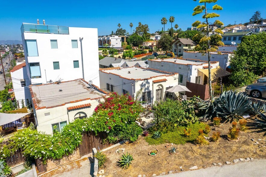 More Photos Of 1303 Lilac Terrace, Los Angeles Apartments For Sale