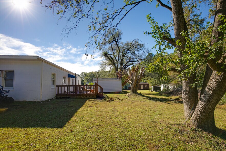 More Photos Of 10211 Chamberlayne Rd, Mechanicsville Freestanding For Sale