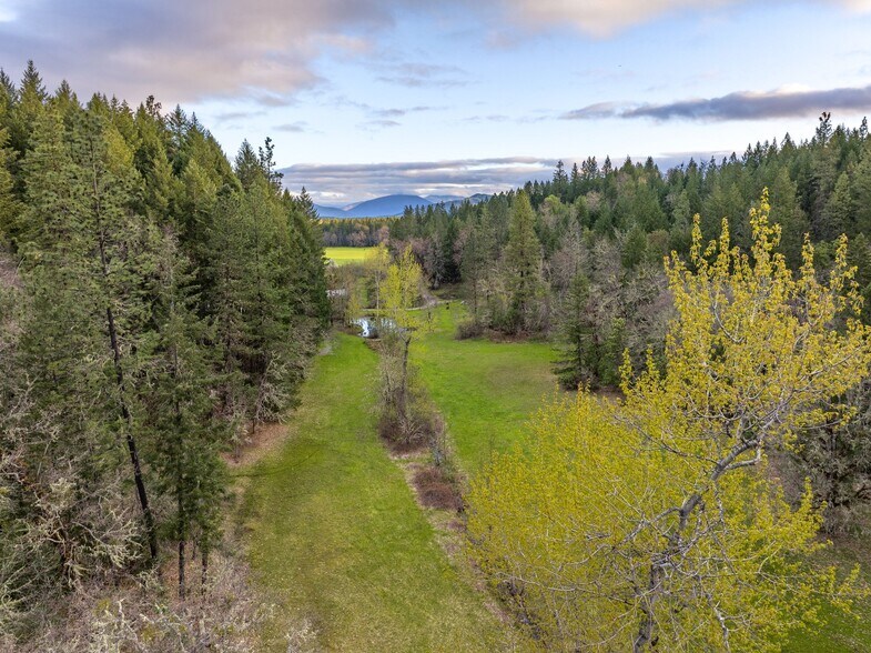 More Photos Of 3305 Dick George Rd, Cave Junction Hospitality For Sale