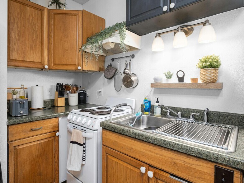 More Photos Of 2802 Whitis Ave, Austin Apartments For Sale