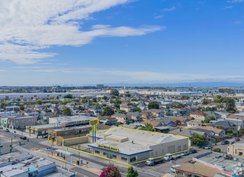 More Photos Of 4917 International Blvd, Oakland Freestanding For Sale