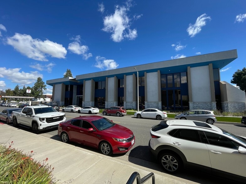 More Photos Of 171 S Anita Dr, Orange Medical For Lease