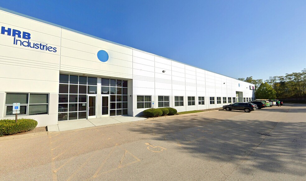 Primary Photo Of 3483-3491 Swenson Ave, St Charles Warehouse For Lease