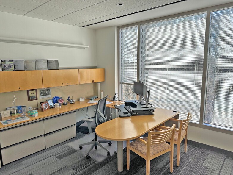 More Photos Of 4100 Wildwood Pky, Atlanta Unknown For Lease