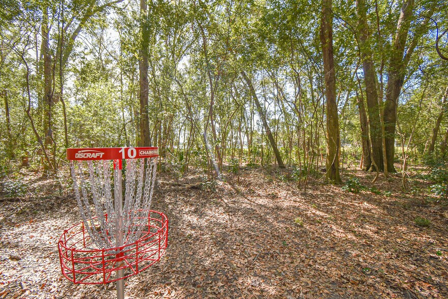 More Photos Of 831 Huntington Rd, Crescent City Freestanding For Sale