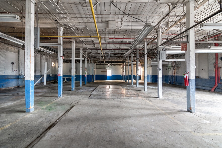 More Photos Of 248 Pine St, Pawtucket Warehouse For Sale