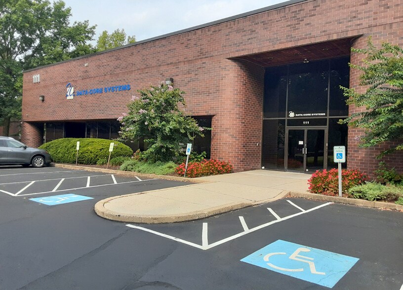 Primary Photo Of 111 Sinclair Rd, Bristol Office For Lease