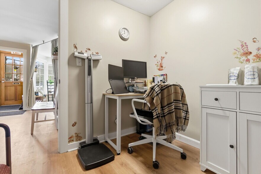 More Photos Of 58 Central St, Ipswich Storefront Retail Residential For Sale