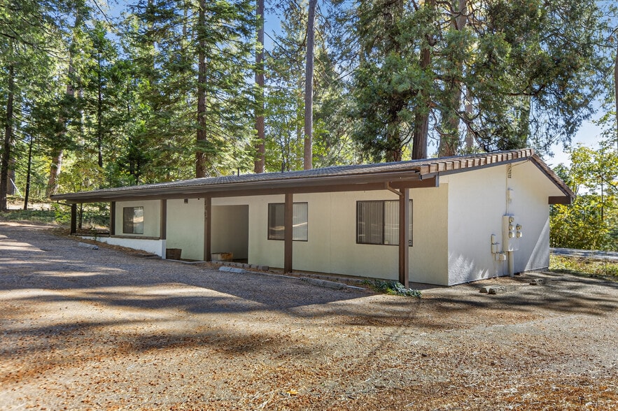More Photos Of 5897 Pony Express Trl, Pollock Pines Office For Sale