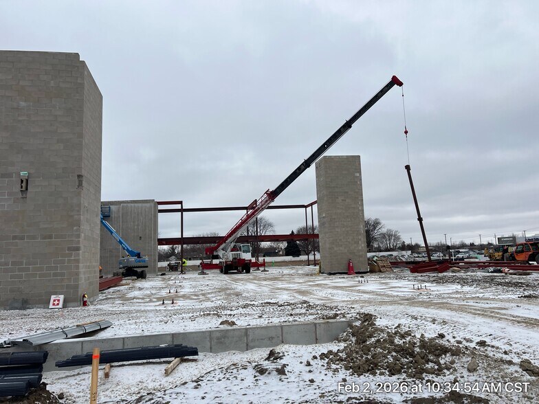 More Photos Of Birchwood South Lot 7, Davenport General Retail For Lease