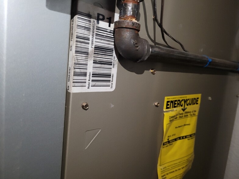 More Photos Of 2834 W Atkinson Ave, Milwaukee Freestanding For Sale