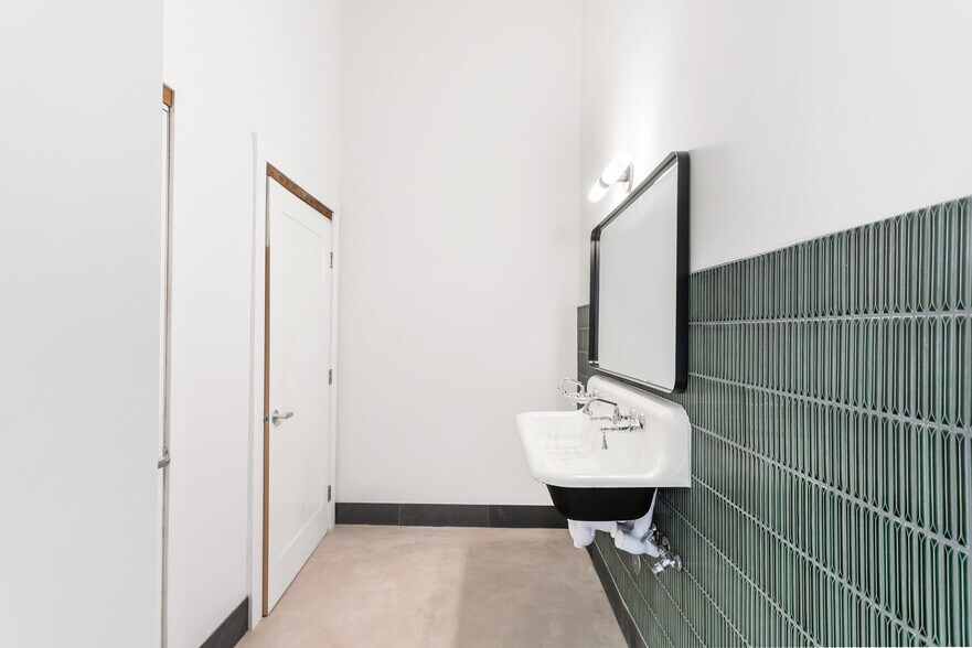 More Photos Of 72-78 Main St, Bisbee General Retail For Sale