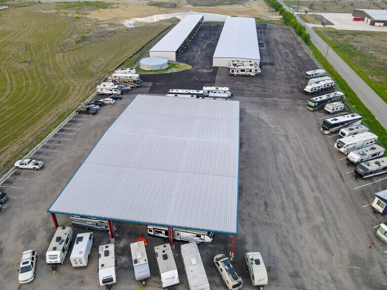 More Photos Of 10777 Highway 183 S, Austin Warehouse For Lease