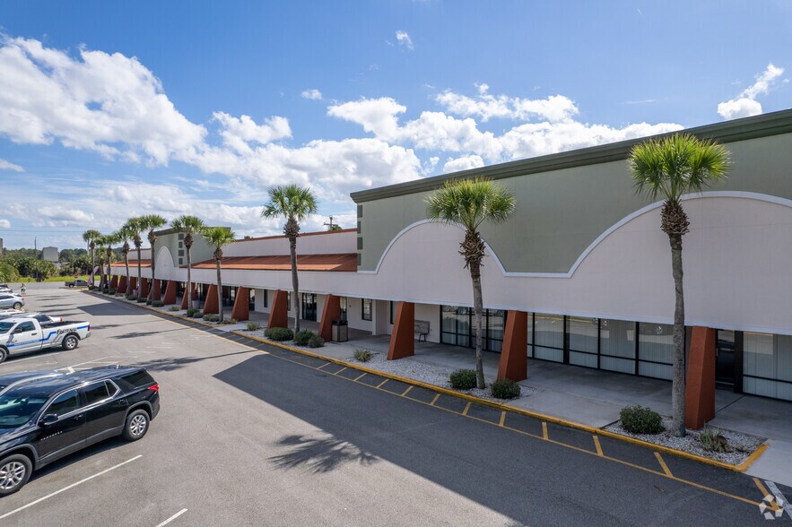 More Photos Of 1401-1431 S Orange Ave, Green Cove Springs Unknown For Lease