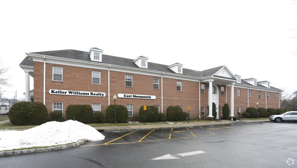 More Photos Of 750 Broad St, Shrewsbury Office For Lease