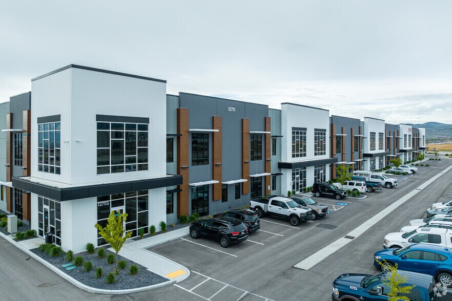 More Photos Of 12722 S 4000 W, Riverton Unknown For Lease