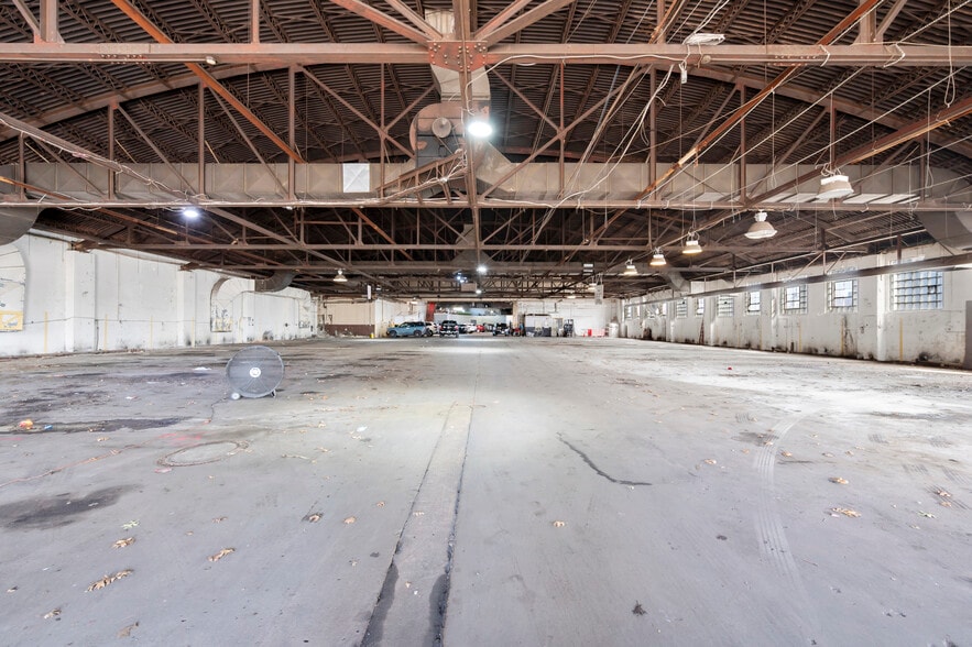 More Photos Of 1905 Brentwood Rd NE, Washington Warehouse For Lease